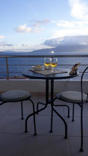 Poseidon Sea View Apartment